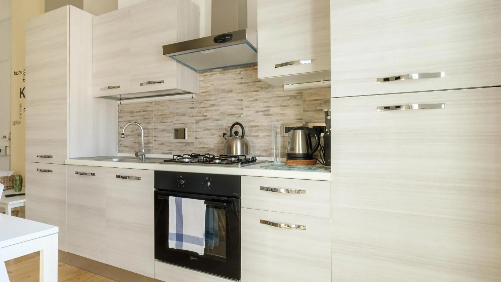 Scandellari Apartments - Ideal Apartment For 2 Guests Bologna