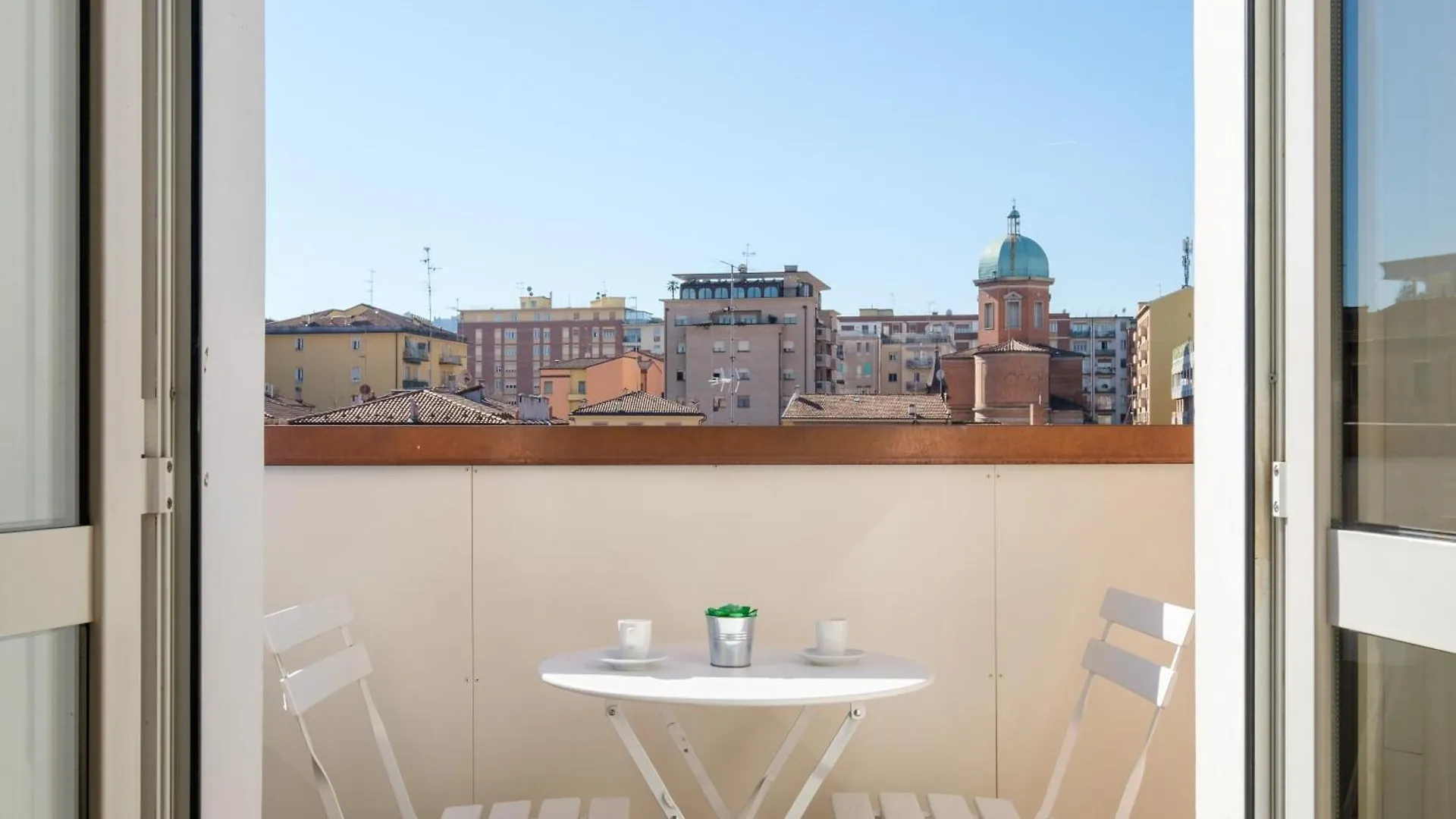 Scandellari Apartments - Ideal Apartment For 2 Guests Μπολόνια