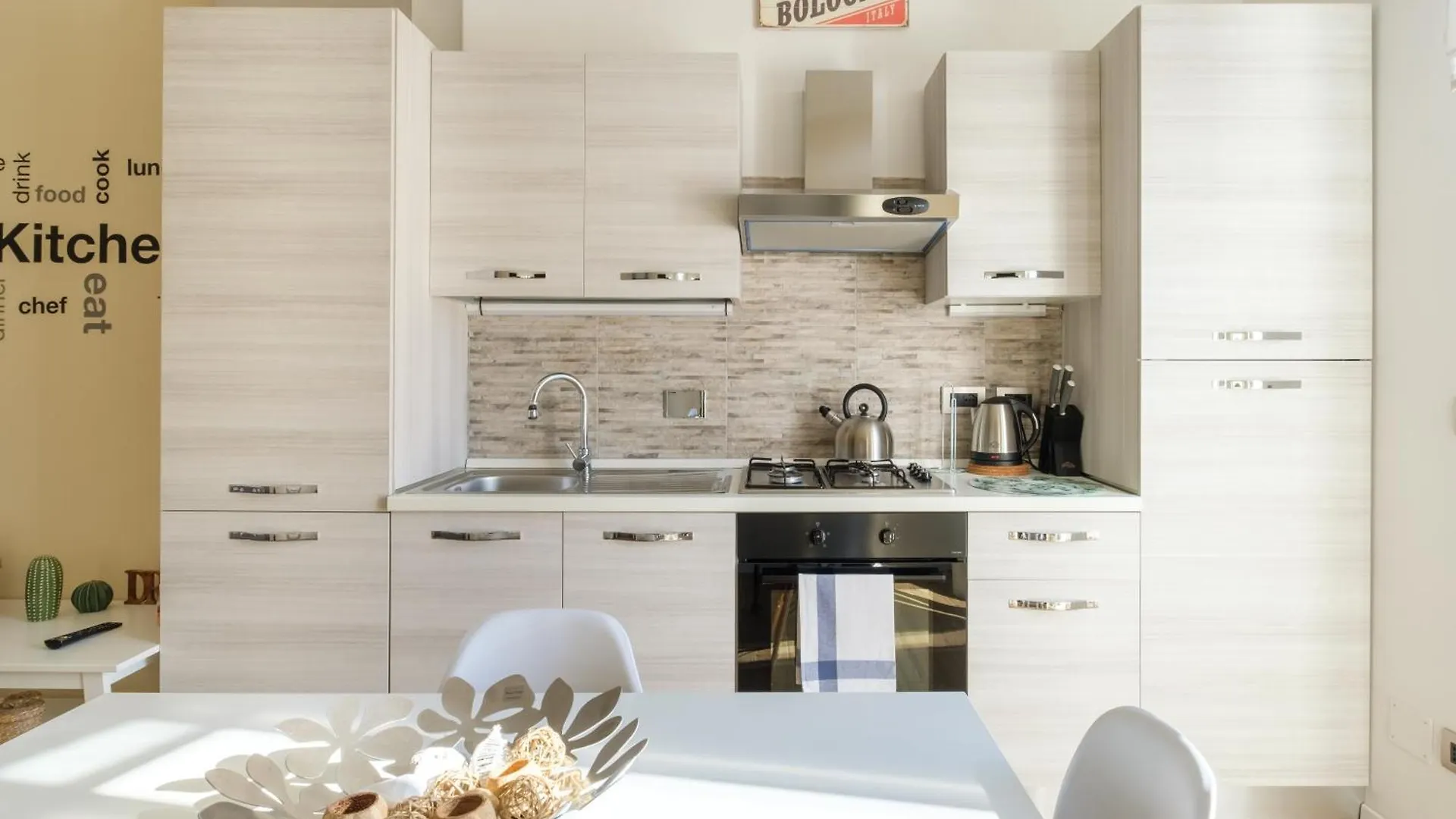 Scandellari Apartments  Bologna